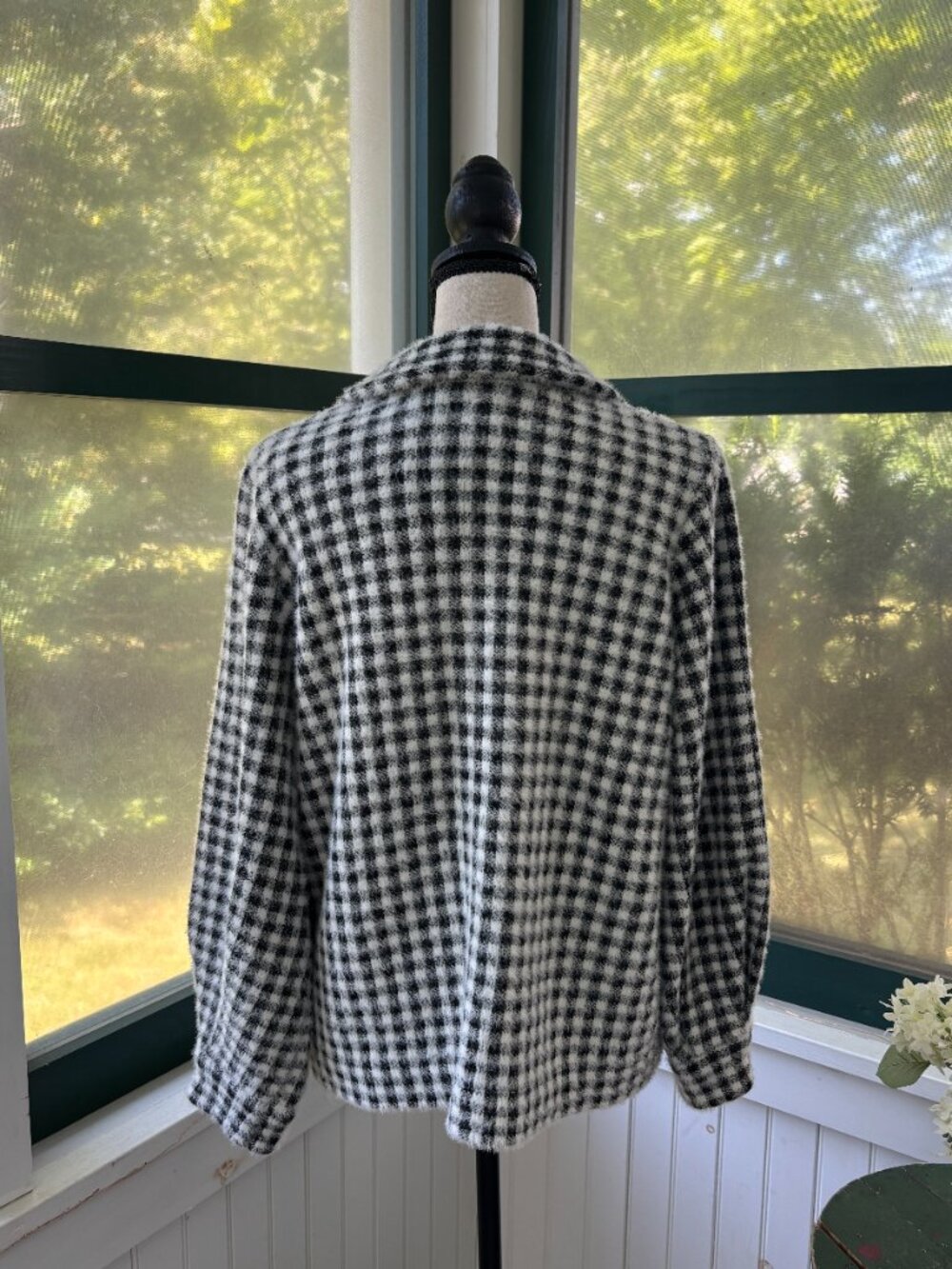 Max Studio Houndstooth Fuzzy Button-Front Shacket Medium NWT - Picture 3 of 5